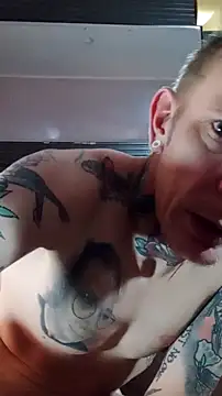 Snapshot of Der_Schoene_Penis chatting on March 24, 8:36 pm Der Schoene Penis online show from March 24, 8:36 pm