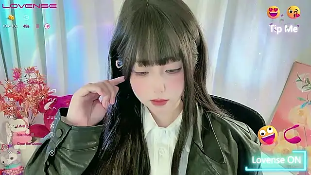 Snapshot of CLaire-5 chatting on March 4, 1:11 am CLaire-5 online show from March 4, 1:11 am