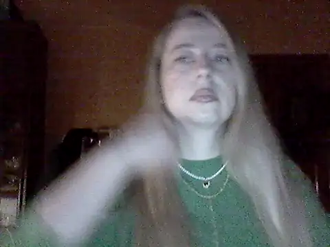 Miralisse online show from March 8, 8:45 pm