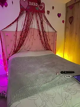 Nina Belle online show from February 11, 3:11 am