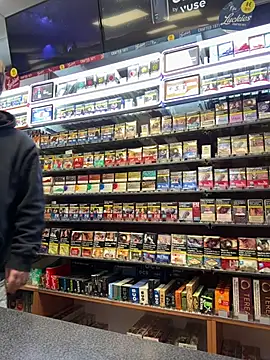 Snapshot of Dominic2295 chatting on February 19, 5:25 am Dominic2295 online show from February 19, 5:25 am