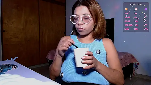 Snapshot of Princess_Venus chatting on February 14, 5:26 am Princess Venus online show from February 14, 5:26 am