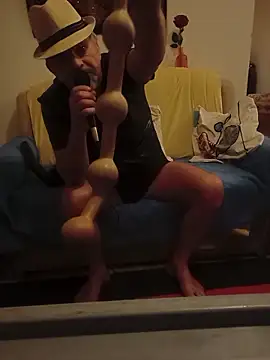 WildNomade online show from March 1, 7:05 pm