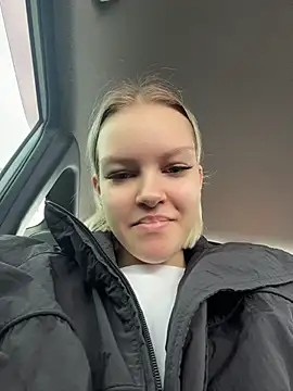 AshleyMur online show from April 24, 5:21 am
