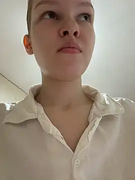 AshleyMur online show from August 5, 3:53 am