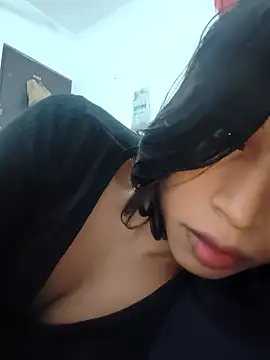 queenofheart02 online show from January 9, 5:43 am