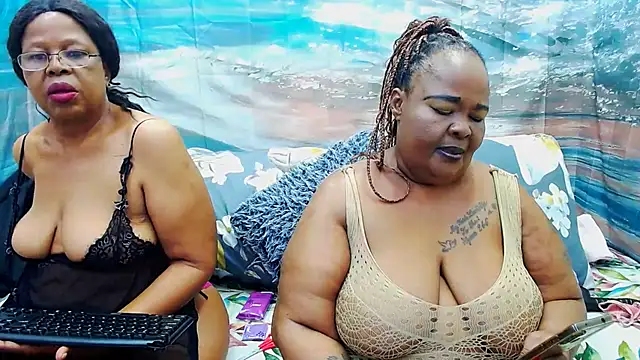 Snapshot of SEXY_MATURExx chatting on July 9, 5:06 pm SEXY MATURExx online show from July 9, 5:06 pm