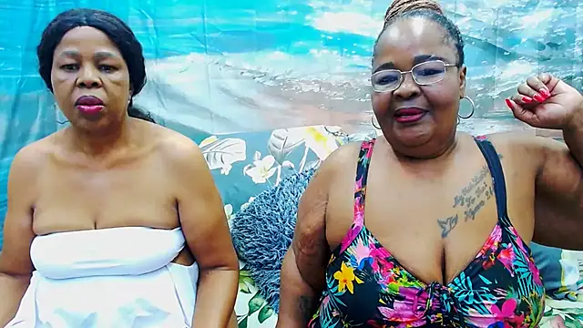 Snapshot of SEXY_MATURExx chatting on July 18, 5:39 pm SEXY MATURExx online show from July 18, 5:39 pm