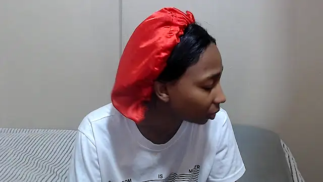 ExtraDoll online show from February 24, 10:02 am