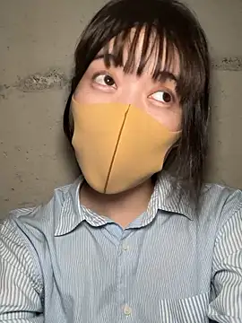 Snapshot of minami_room chatting on July 13, 1:47 pm minami room online show from July 13, 1:47 pm
