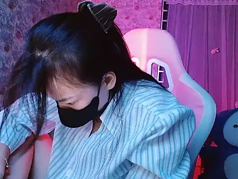 -Tamy- online show from April 30, 5:19 pm