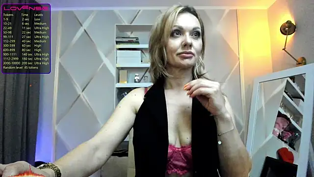 Monika-peach online show from June 19, 9:18 pm