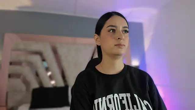  NatachaDiaz  online show from February 28, 11:33 am