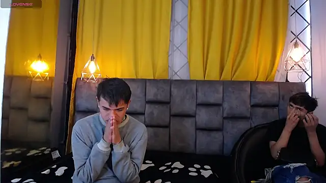 Snapshot of Maik_Russo chatting on February 18, 2:02 pm Maik Russo online show from February 18, 2:02 pm