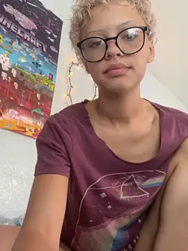 jojosbizarrelyf online show from June 15, 5:04 pm