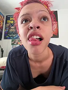 jojosbizarrelyf online show from August 1, 5:23 pm