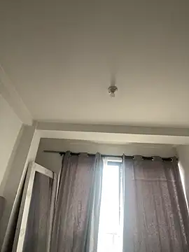 Violett hott  online show from May 26, 12:23 pm