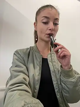 Rebeka2589 online show from April 30, 6:42 am