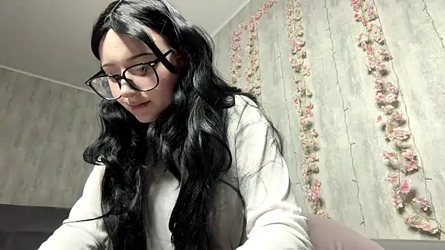 pinkfondnes online show from March 11, 10:38 pm