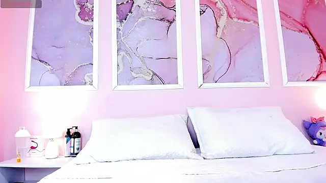 Katteyes   online show from January 13, 12:32 pm