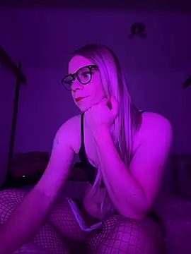 Sissy celina1 online show from March 14, 7:41 pm