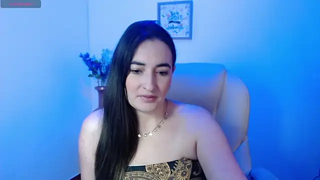 Snapshot of soffi_betacur chatting on June 11, 4:21 am soffi betacur online show from June 11, 4:21 am