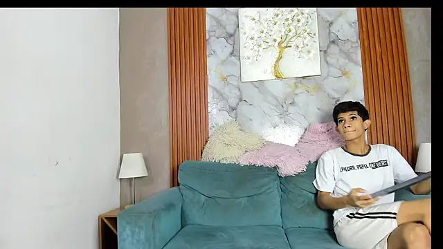 AVENGER BOYS2026 online show from July 12, 7:38 pm