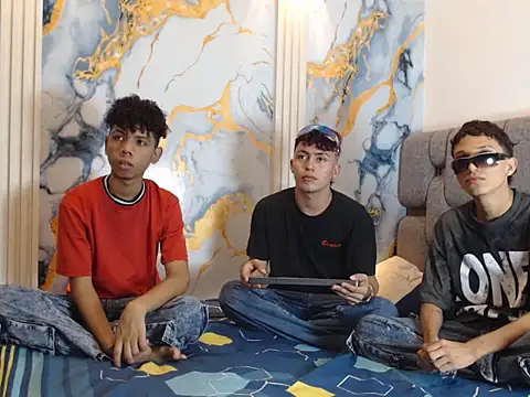AVENGER BOYS2026 online show from August 5, 9:06 pm