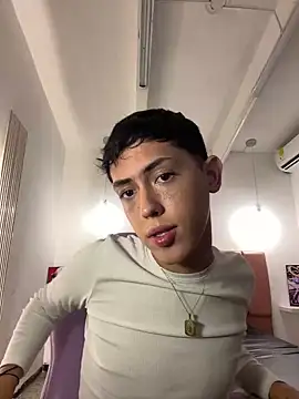 Iamcami  online show from February 12, 7:09 pm