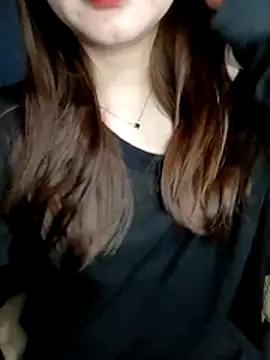 ChanChanLy online show from February 14, 3:42 pm