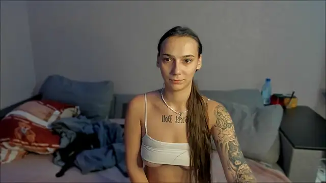 AnnaMized online show from January 12, 1:38 pm