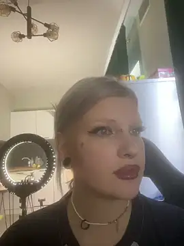 DriveThruDolls online show from February 6, 10:51 am