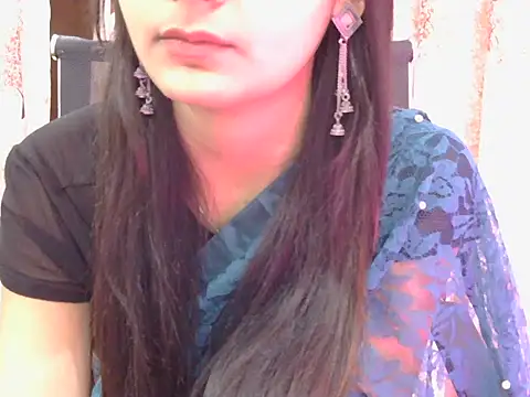 sweet riyaaa online show from February 4, 5:02 am