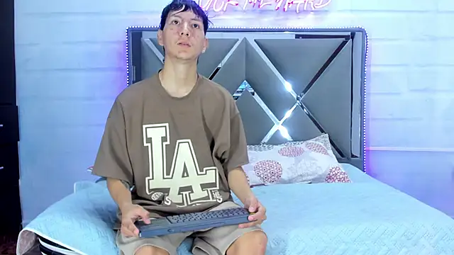 BunnyLove  online show from January 13, 12:05 am