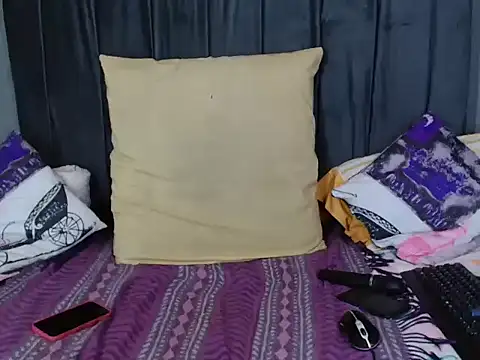 Sexy Doll xXx online show from February 19, 6:15 pm