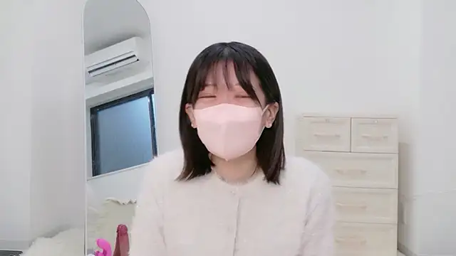 yuruchan  online show from March 4, 8:31 am