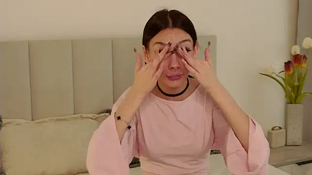 Snapshot of KatieRouge__ chatting on March 11, 6:36 pm KatieRouge online show from March 11, 6:36 pm