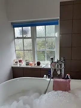 AliceDx online show from February 21, 11:00 am