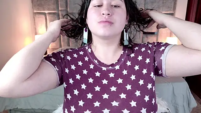 azul veraa online show from May 2, 12:10 pm