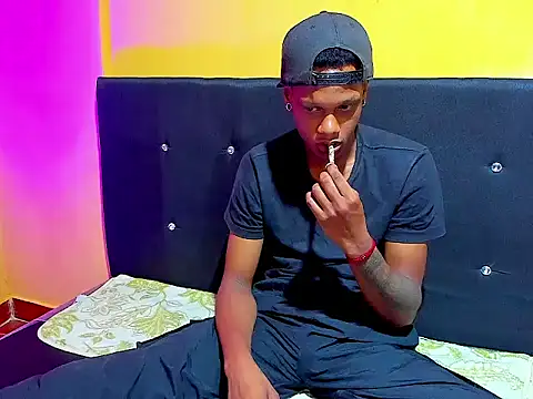 aunstin mohamme online show from January 14, 5:02 am