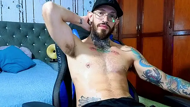 Snapshot of Simon_Rz chatting on June 6, 12:10 pm Simon Rz online show from June 6, 12:10 pm
