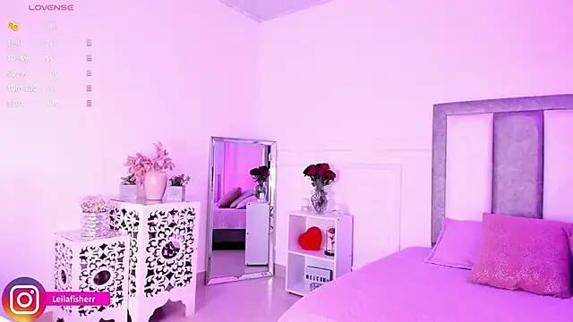 Leilafisherr online show from March 4, 9:10 pm