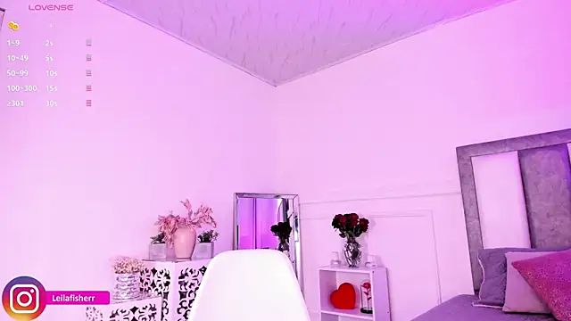 Leilafisherr online show from March 15, 9:10 pm