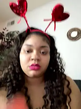 Snapshot of hispinkfreak219 chatting on January 11, 2:05 am hispinkfreak219 online show from January 11, 2:05 am