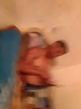 Chiquitoperopeligroso4 online show from January 12, 3:12 am