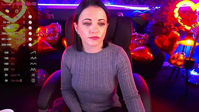 Dafni Monn online show from February 7, 6:24 am