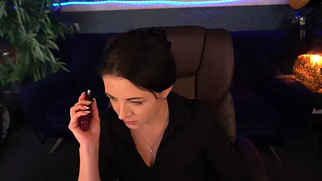 Dafni Monn online show from October 13, 5:29 am