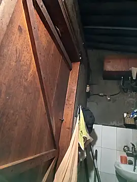 yu--yo online show from February 21, 1:01 pm