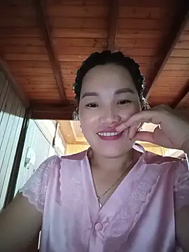 Snapshot of yu--yo chatting on May 30, 1:35 am yu--yo online show from May 30, 1:35 am