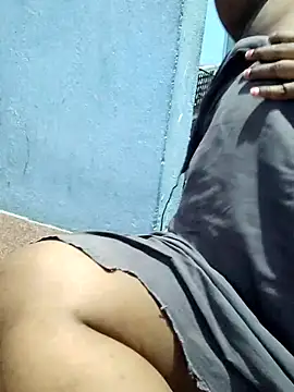 divyasree1431 online show from May 22, 7:08 pm